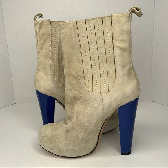 CARVEN high heel‎ suede booties. - Picture 6 of 12